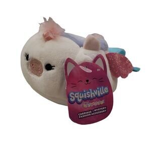 Squishmallows Squishville By Squishmallows Carriage and Mystery Fashion Accessor